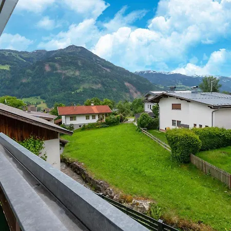 Apartamento Apartment In Fuegen Near Spieljochbahn, Cleaning Included Fügen