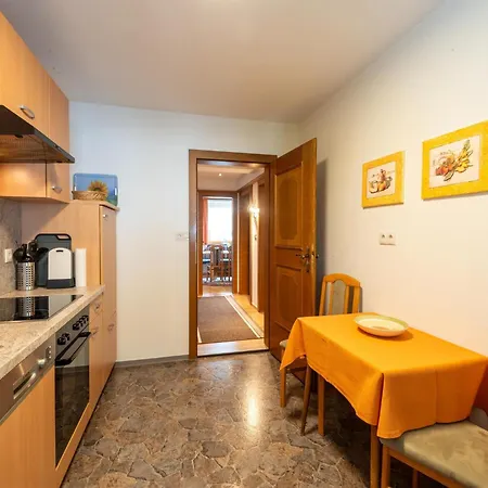 Apartment In Fuegen Near Spieljochbahn, Cleaning Included *