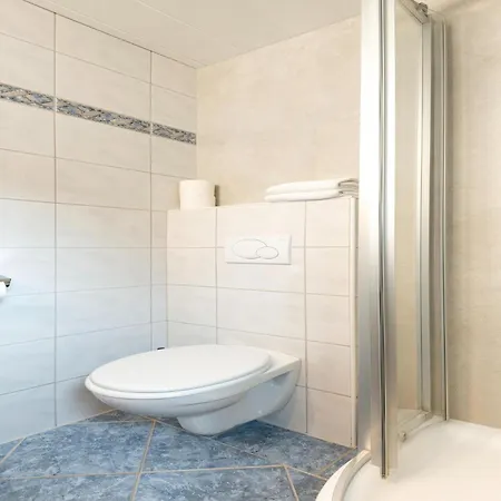 Apartment In Fuegen Near Spieljochbahn, Cleaning Included