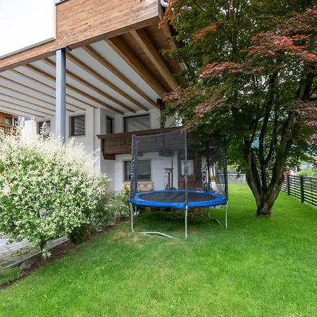Apartment In Fuegen Near Spieljochbahn, Cleaning Included Fuegen
